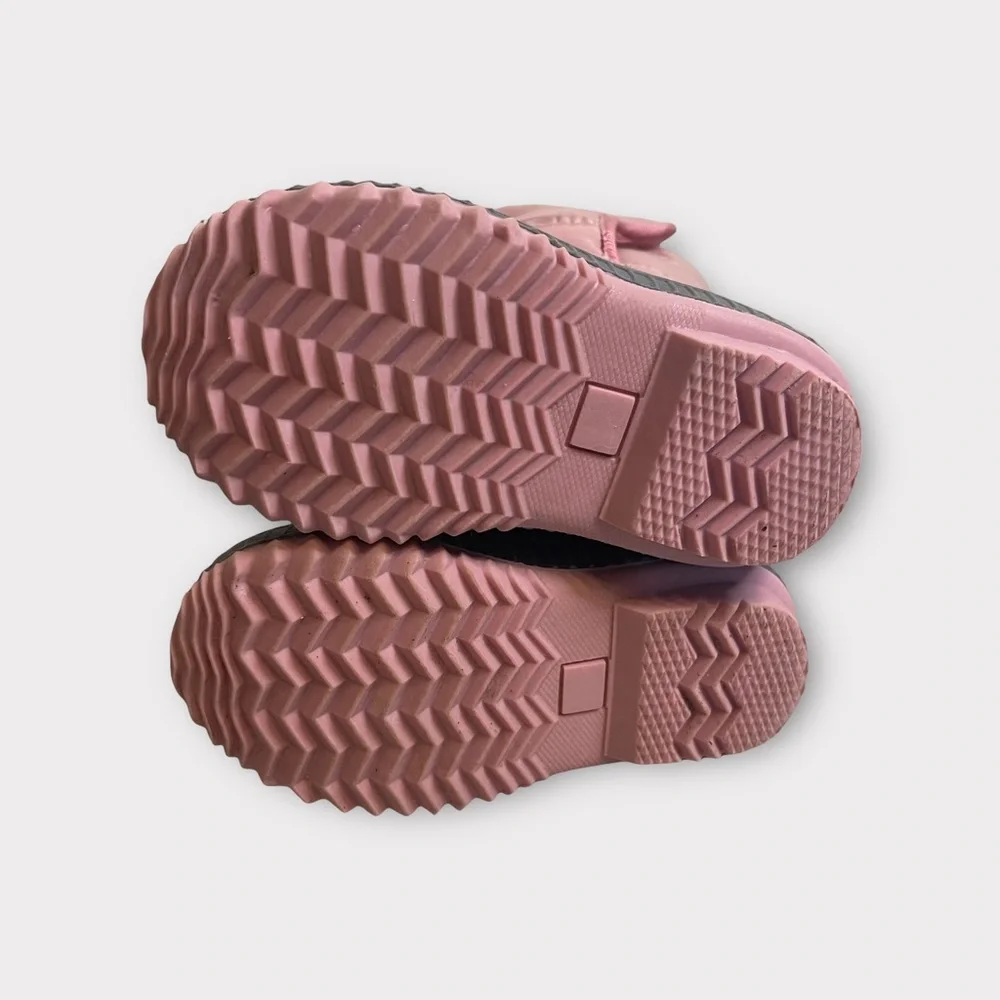 Old Navy Pink And Gray Puffer Snow Boots